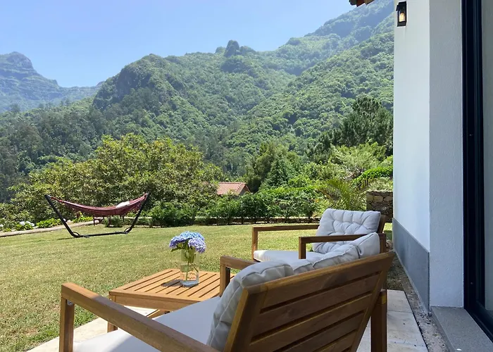 Casa Kalm - Private House With Jacuzzi And Mountain View Dom wakacyjny Senhora do Rosário